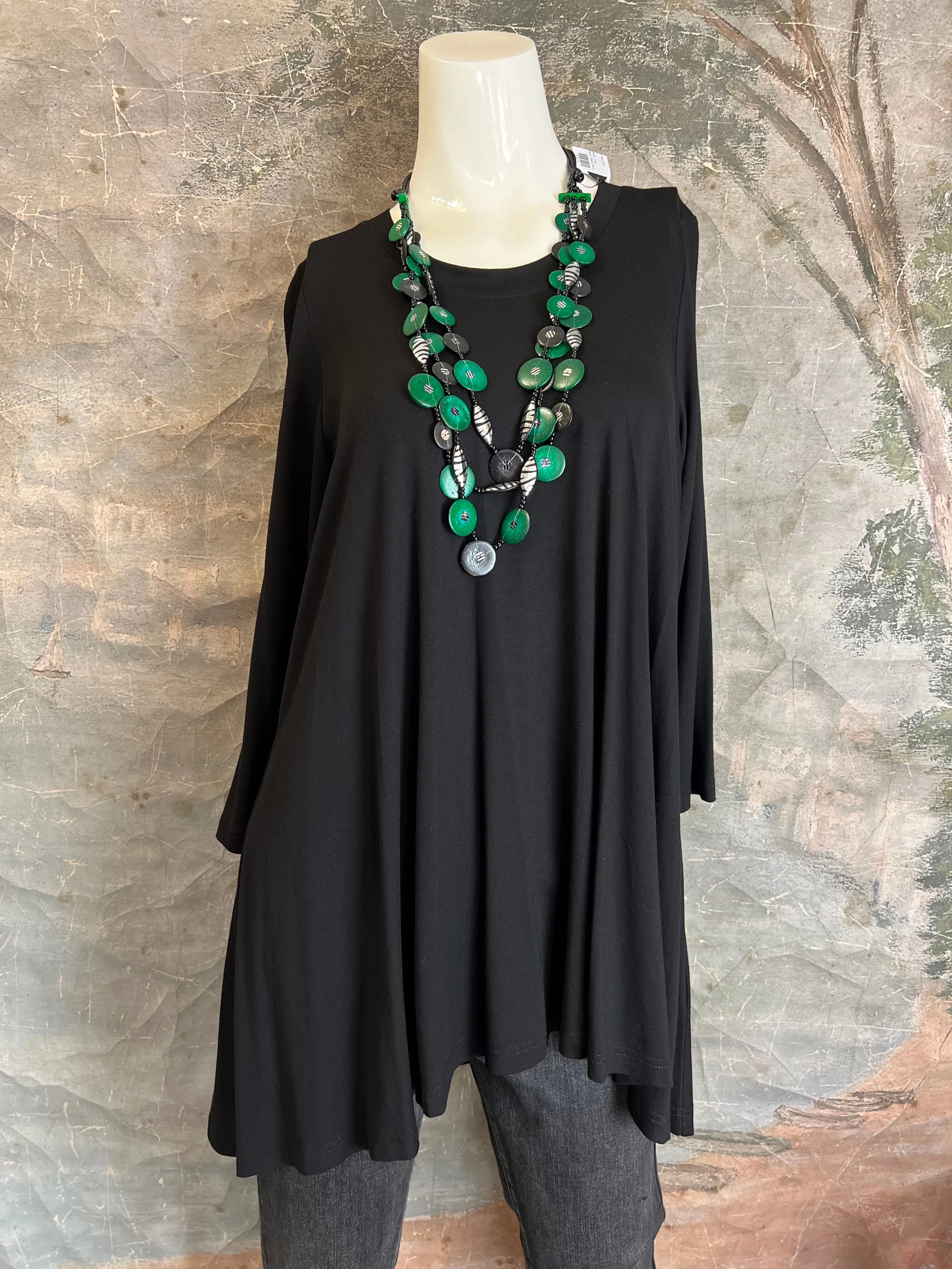 83443 Scoop Neck Hi Low Top