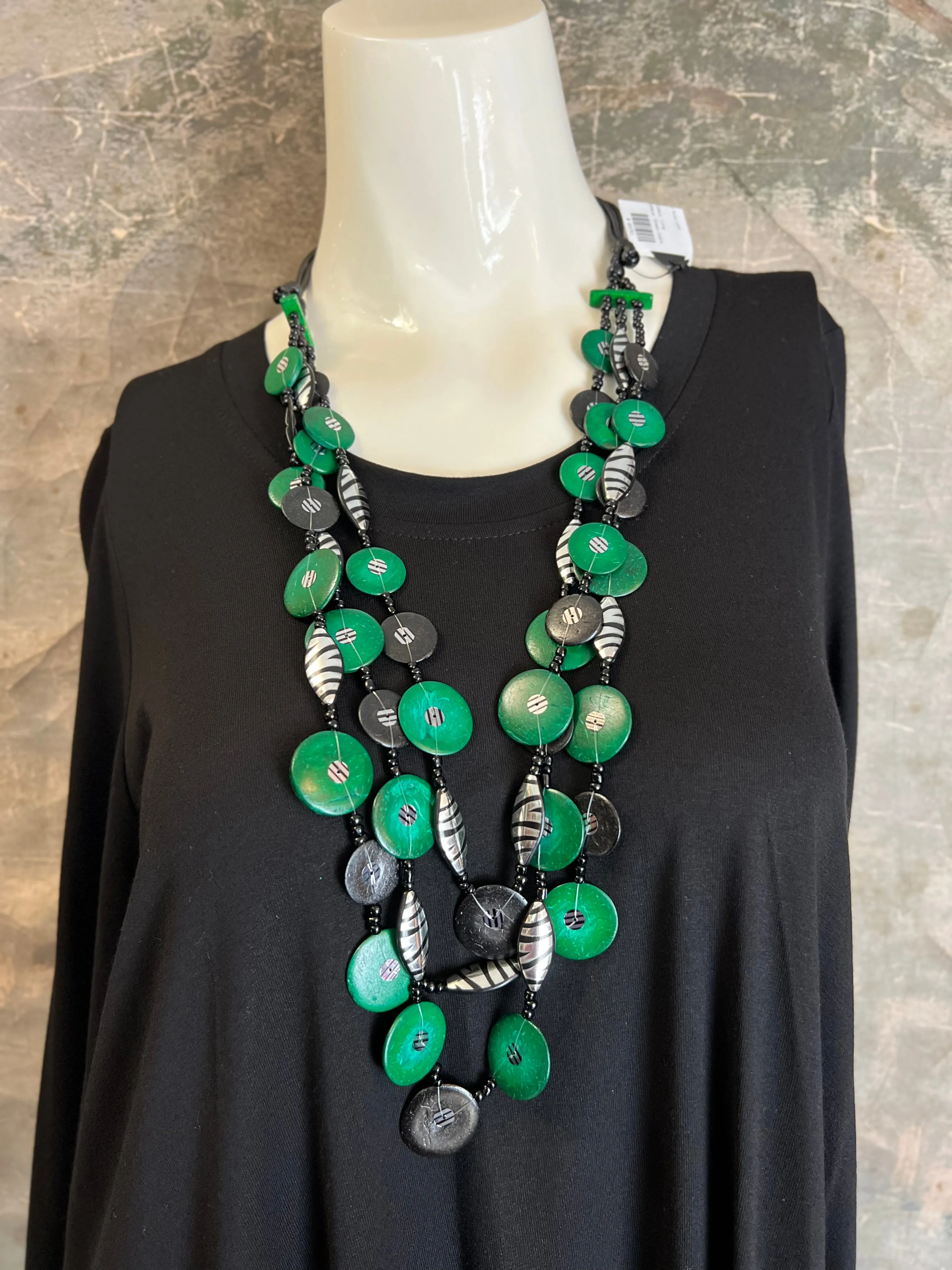 83443 Scoop Neck Hi Low Top