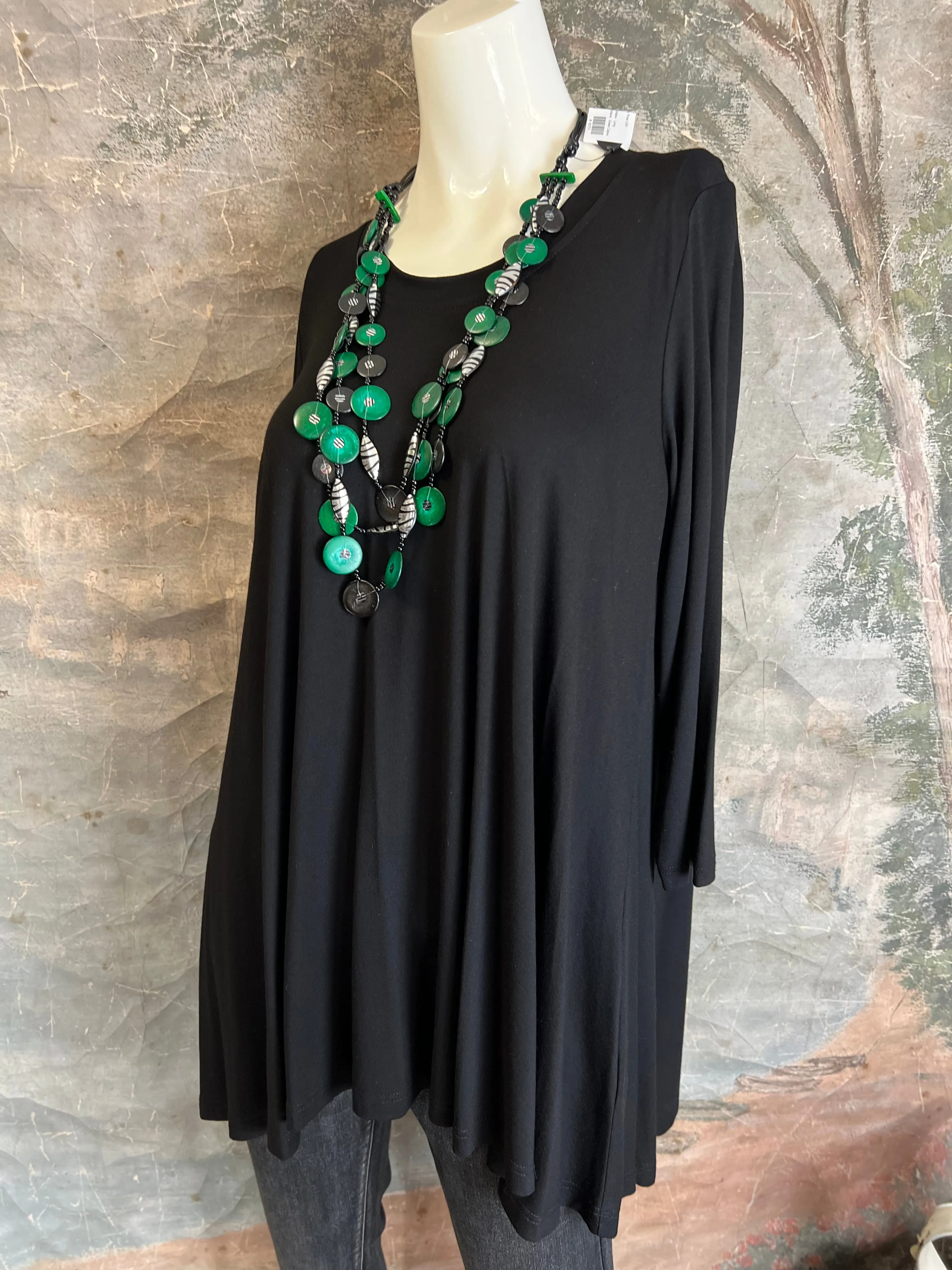 83443 Scoop Neck Hi Low Top