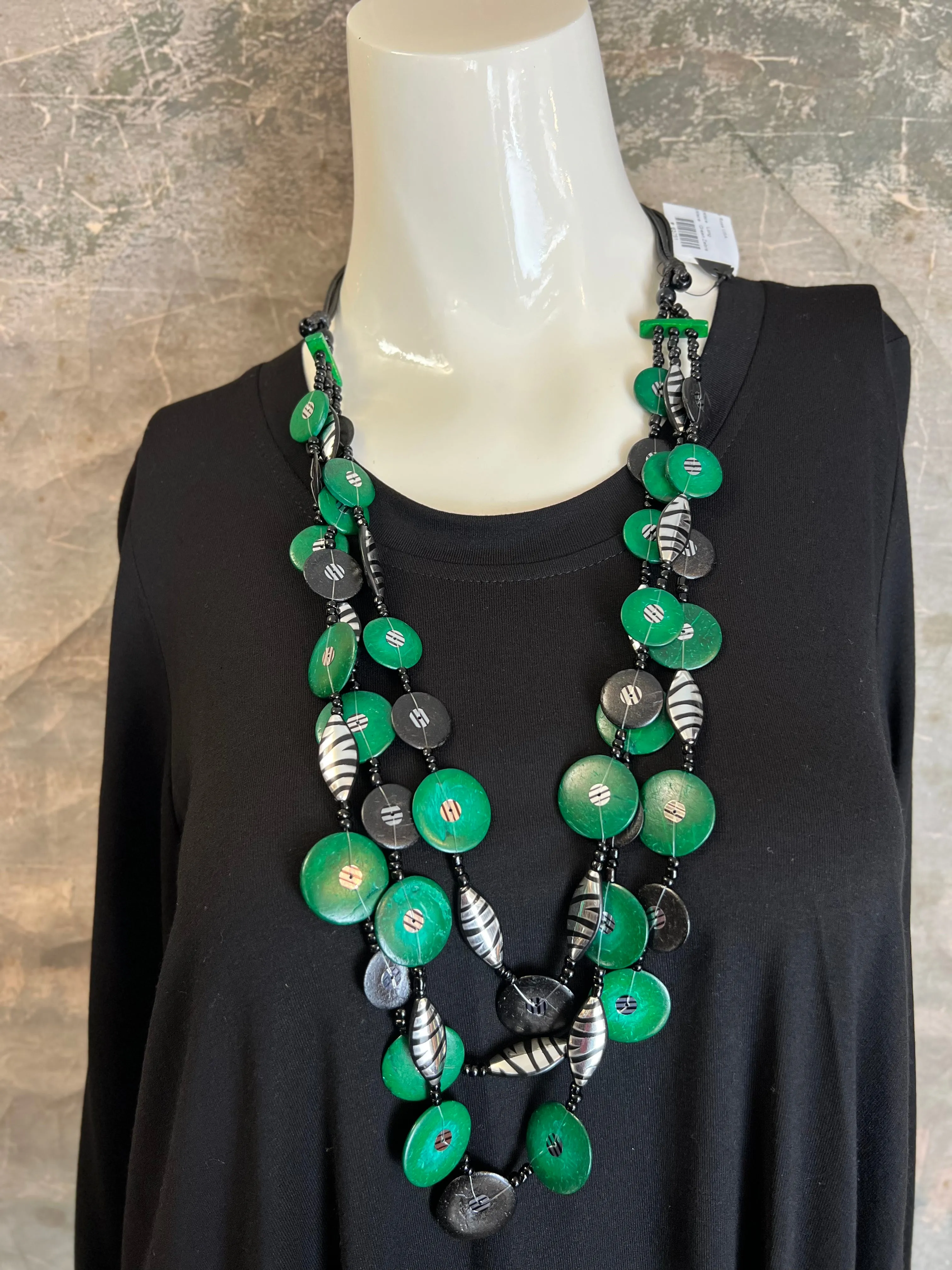 83443 Scoop Neck Hi Low Top