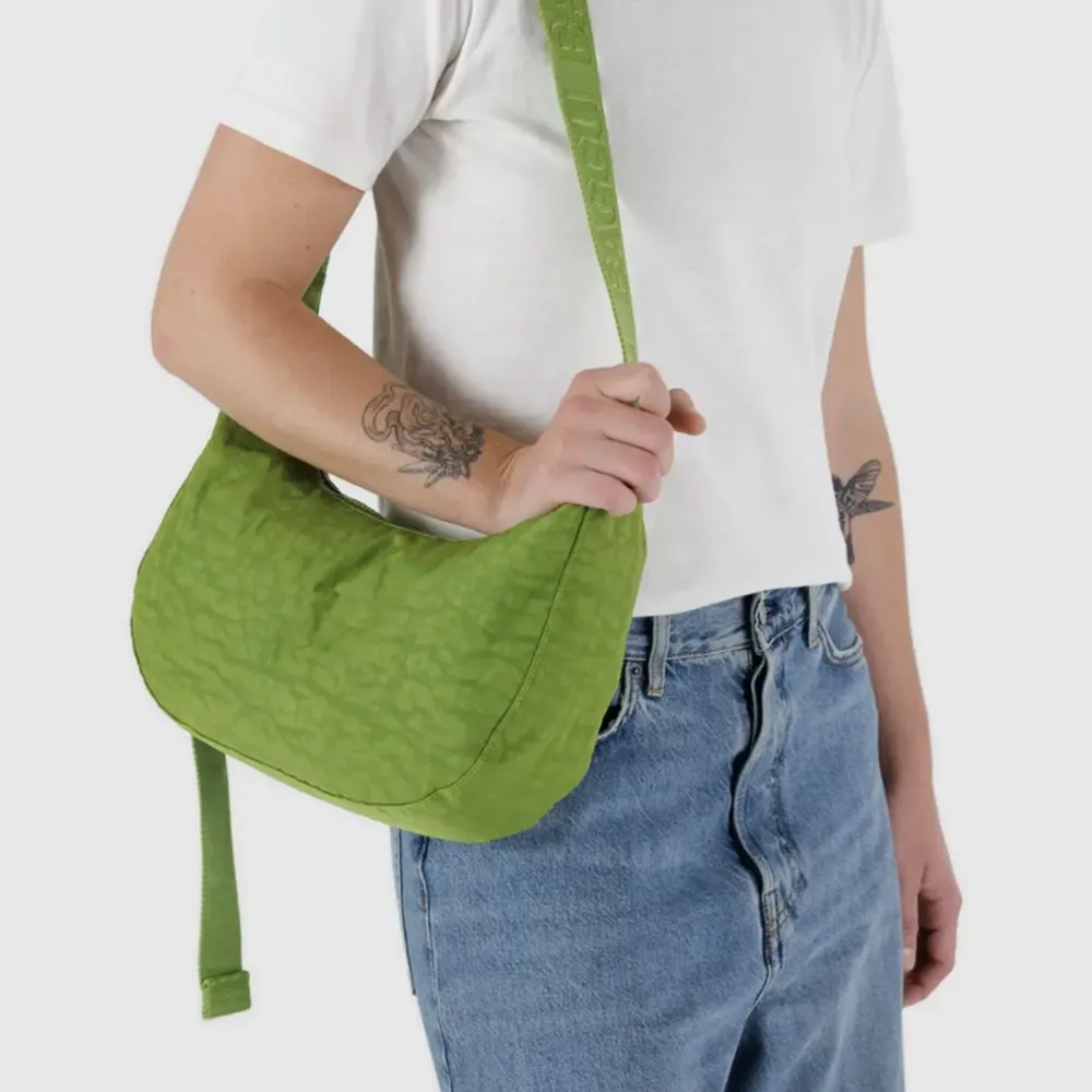 Baggu Medium Nylon Crescent Bag Juice Green