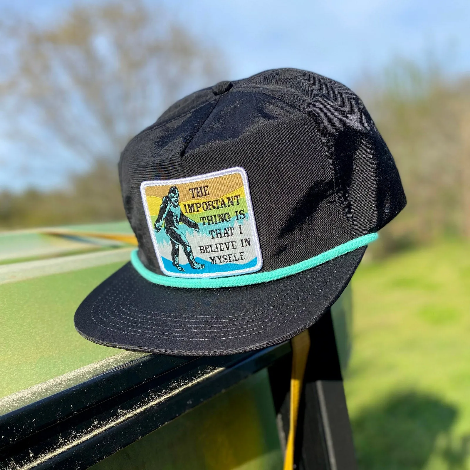 Bigfoot Believe Rope Hat (Black)