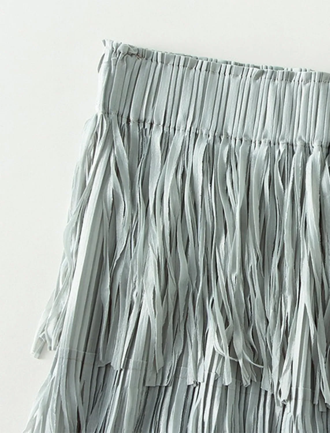 IWEMEK Elastic High Waist Fringe Skirts for Women Tassels Tiered Layered Midi Skirts Fall Christmas Party Casual A-Line Skirt
