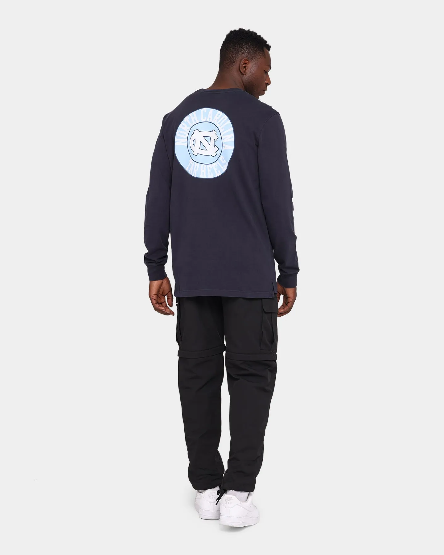 NATIONAL COLLEGIATE ATHLETIC ASSC UNC Team Crest Jeaner Long Sleeve T-Shirt Vintage Black