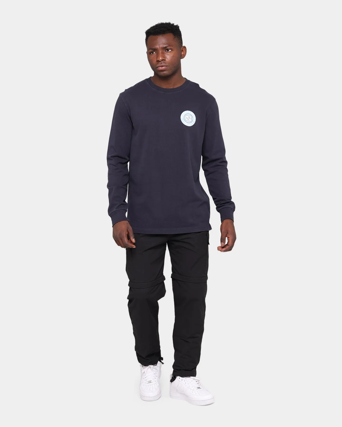 NATIONAL COLLEGIATE ATHLETIC ASSC UNC Team Crest Jeaner Long Sleeve T-Shirt Vintage Black