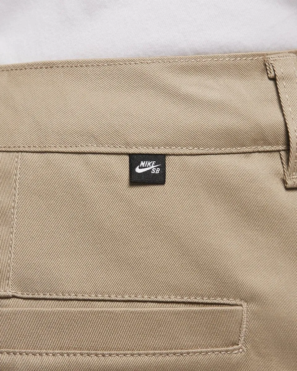 Nike SB El Chino Shorts in Khaki