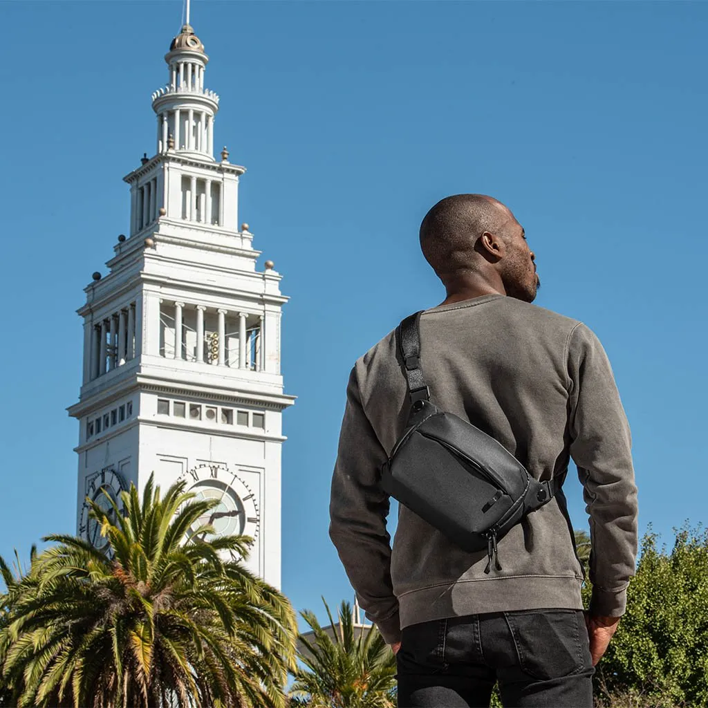 Peak Design Everyday Sling v2 (Black, 3L)