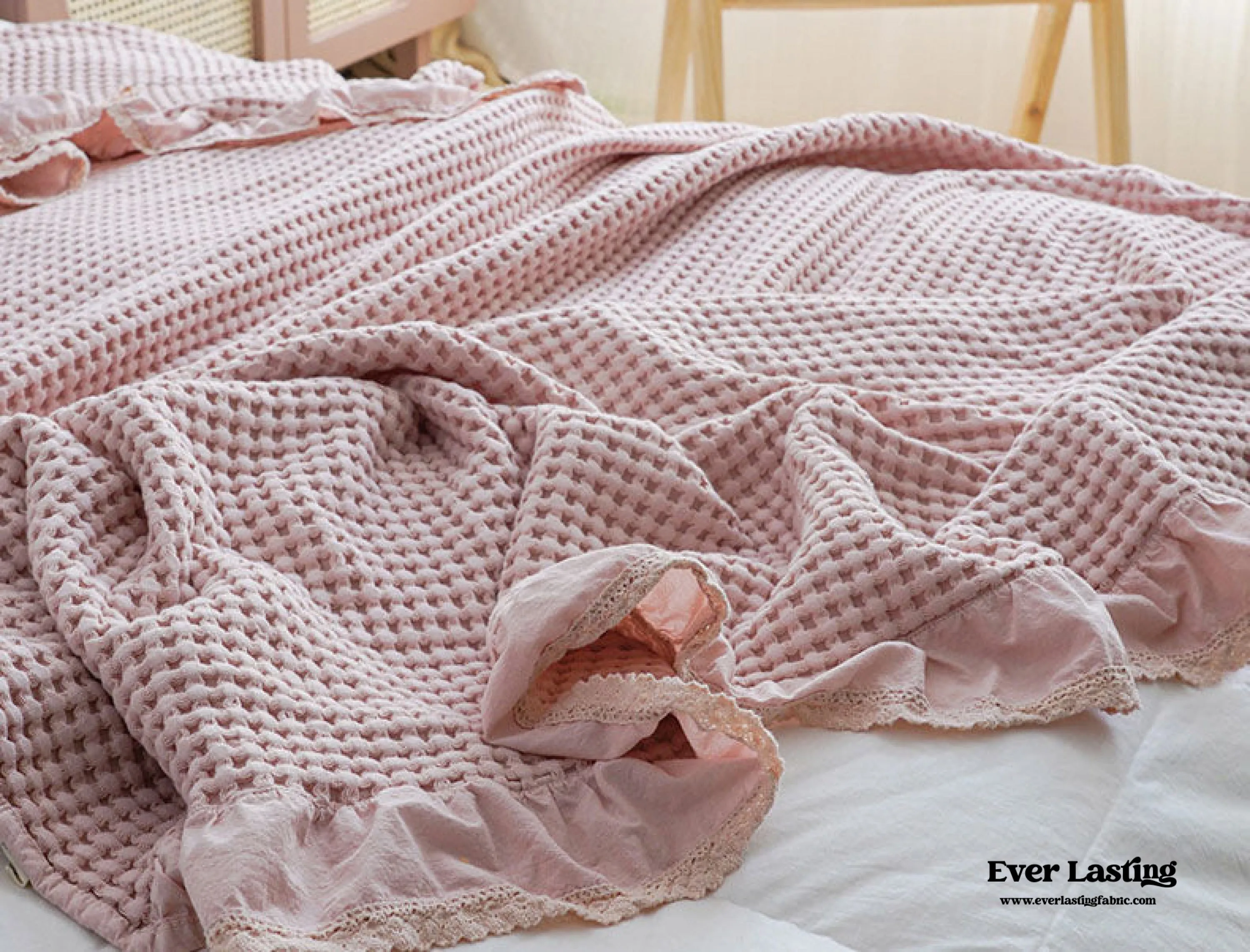 Textured Ruffle Cotton Blanket / Blue