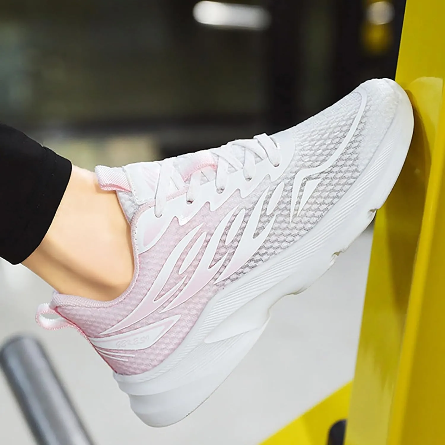 Womens Non Slip Work Shoes Breathable Mesh Comfortable Soft Sole Walking Sneakers Business Gym Workout Sports Shoes
